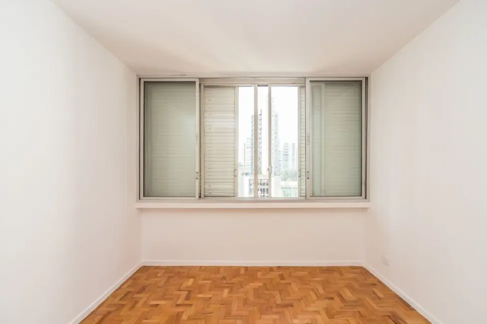 Apartamento com 3 quartos à venda, 102m2 em Moema, São Paulo - SP - imagem 3 Foto 3 de Apartamento com 3 quartos à venda, 102m2 em Moema, São Paulo - SP
