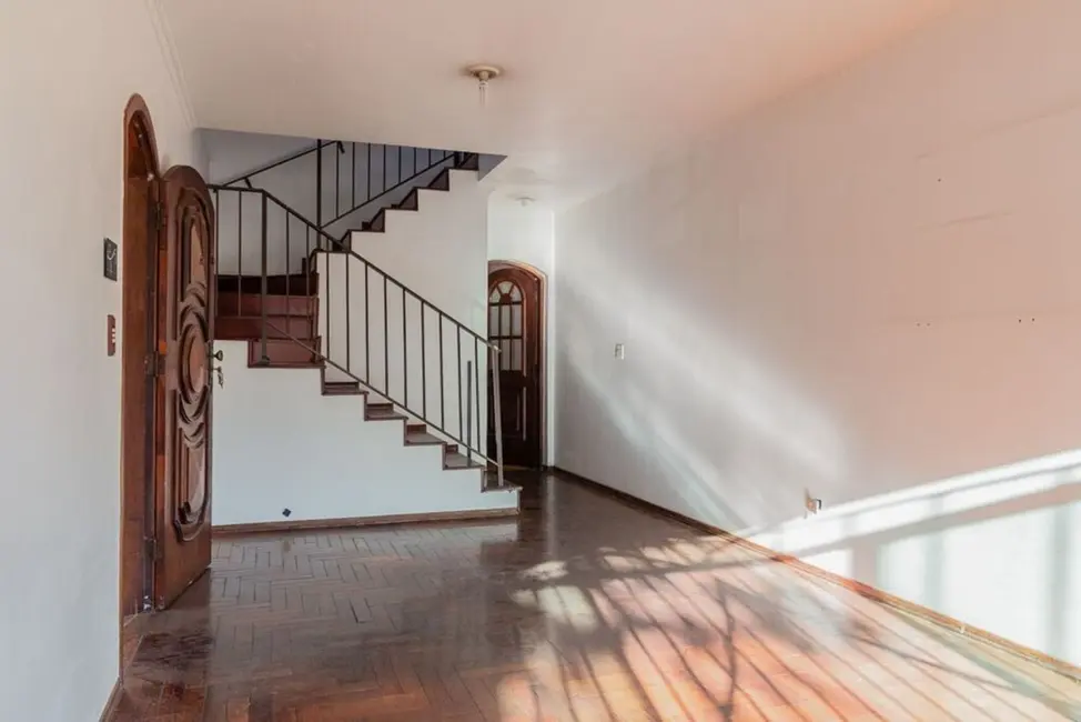 Casa com 3 quartos à venda, 252m2 em Vila Carrão, São Paulo - SP - imagem 3 Foto 3 de Casa com 3 quartos à venda, 252m2 em Vila Carrão, São Paulo - SP