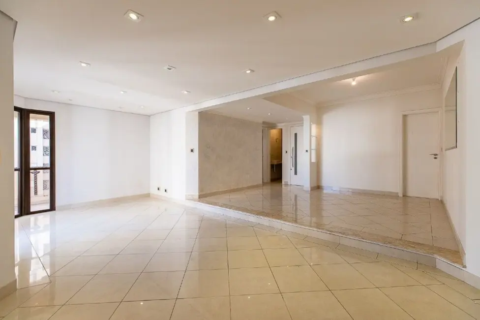 Foto 5 de Apartamento com 4 quartos à venda, 156m2 em Moema, São Paulo - SP