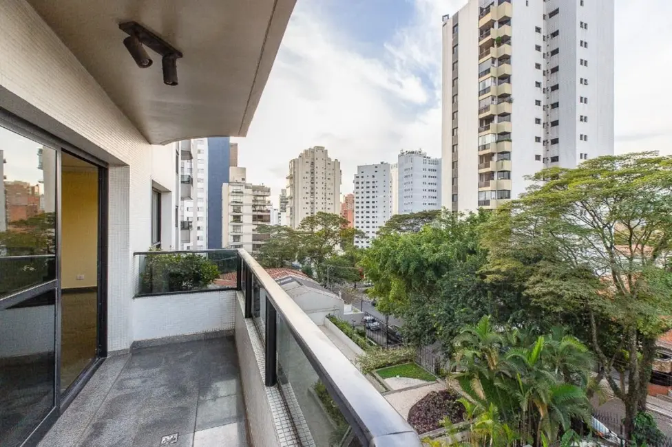 Foto 5 de Apartamento com 5 quartos à venda, 220m2 em Moema, São Paulo - SP