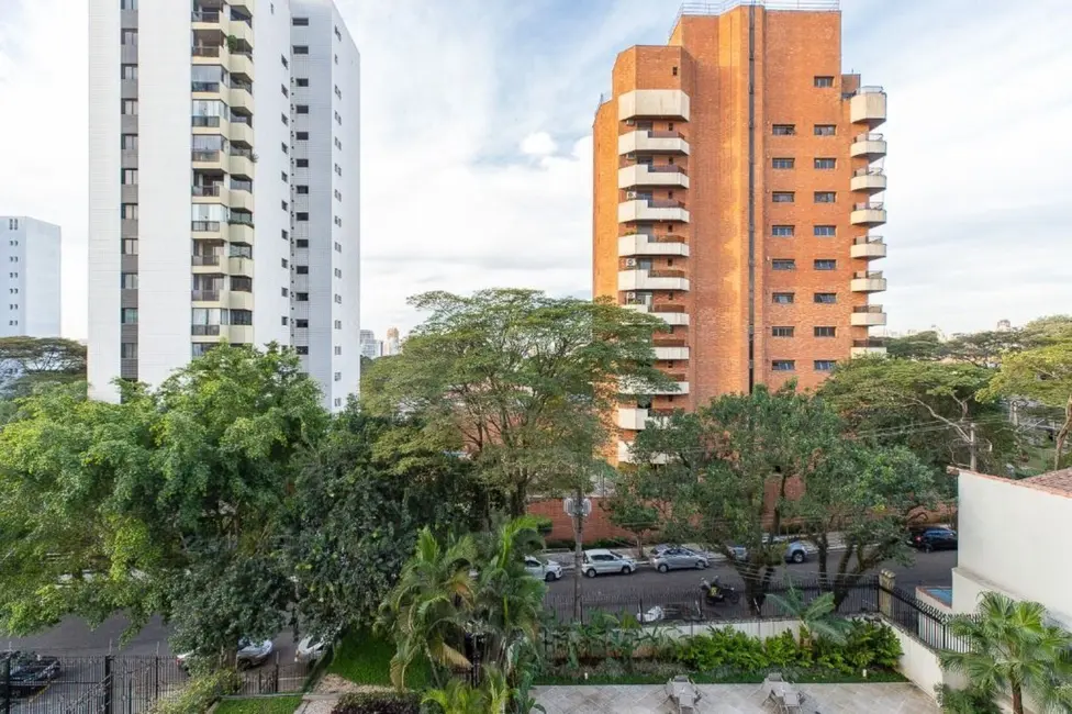 Foto 6 de Apartamento com 5 quartos à venda, 220m2 em Moema, São Paulo - SP