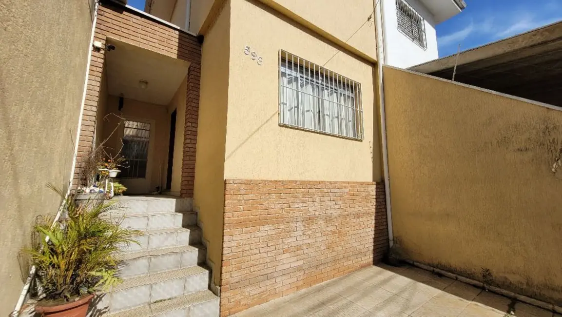 Casa com 2 quartos à venda, 102m2 em São Judas, São Paulo - SP - imagem 1 Foto 1 de Casa com 2 quartos à venda, 102m2 em São Judas, São Paulo - SP