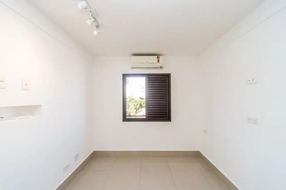 Foto 3 de Apartamento com 2 quartos à venda, 64m2 em Vila Olímpia, São Paulo - SP