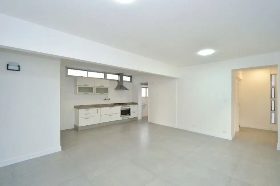 Foto 3 de Apartamento com 2 quartos à venda, 86m2 em Moema, São Paulo - SP