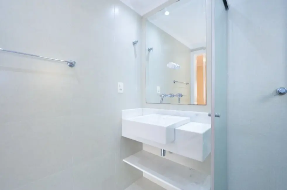 Apartamento com 2 quartos à venda, 50m2 em Moema, São Paulo - SP - imagem 9 Foto 9 de Apartamento com 2 quartos à venda, 50m2 em Moema, São Paulo - SP