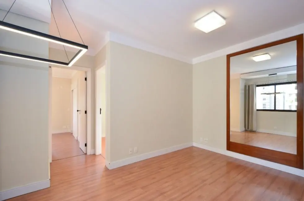 Apartamento com 2 quartos à venda, 50m2 em Moema, São Paulo - SP - imagem 1 Foto 1 de Apartamento com 2 quartos à venda, 50m2 em Moema, São Paulo - SP