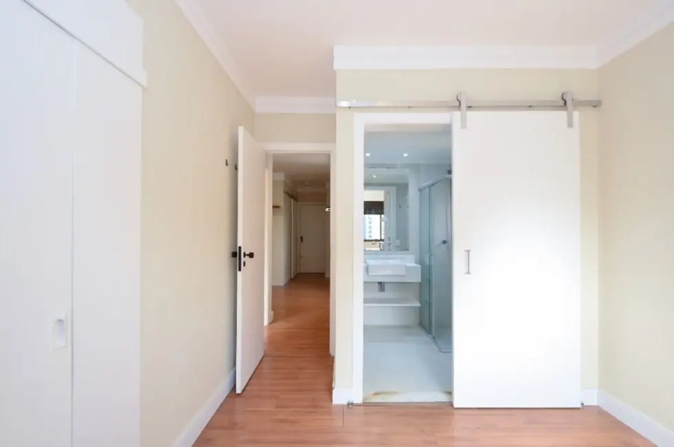 Apartamento com 2 quartos à venda, 50m2 em Moema, São Paulo - SP - imagem 8 Foto 8 de Apartamento com 2 quartos à venda, 50m2 em Moema, São Paulo - SP