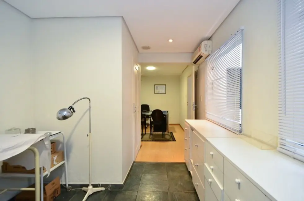 Casa com 1 quarto à venda, 130m2 em Vila Clementino, São Paulo - SP - imagem 8 Foto 8 de Casa com 1 quarto à venda, 130m2 em Vila Clementino, São Paulo - SP