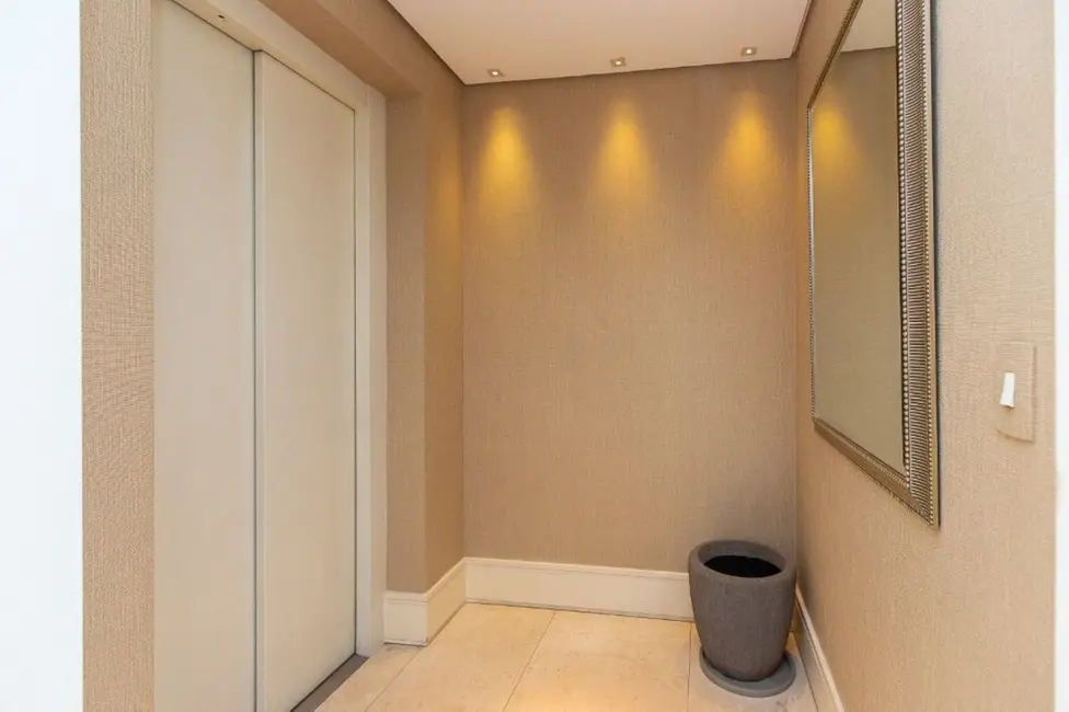 Apartamento com 4 quartos à venda, 240m2 em Campo Belo, São Paulo - SP - imagem 2 Foto 2 de Apartamento com 4 quartos à venda, 240m2 em Campo Belo, São Paulo - SP