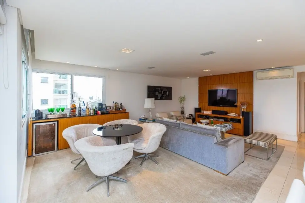 Apartamento com 4 quartos à venda, 240m2 em Campo Belo, São Paulo - SP - imagem 6 Foto 6 de Apartamento com 4 quartos à venda, 240m2 em Campo Belo, São Paulo - SP