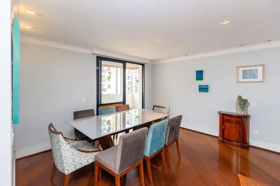 Apartamento com 3 quartos à venda, 120m2 em Moema, São Paulo - SP - imagem 5 Foto 5 de Apartamento com 3 quartos à venda, 120m2 em Moema, São Paulo - SP