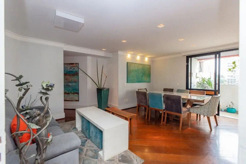 Foto 1 de Apartamento com 3 quartos à venda, 120m2 em Moema, São Paulo - SP