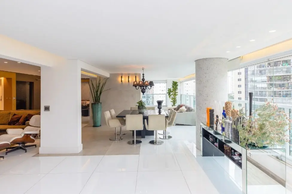 Apartamento com 4 quartos à venda, 335m2 em Moema, São Paulo - SP - imagem 6 Foto 6 de Apartamento com 4 quartos à venda, 335m2 em Moema, São Paulo - SP