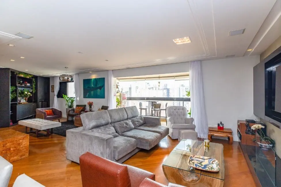Apartamento com 3 quartos à venda, 190m2 em Moema, São Paulo - SP - imagem 6 Foto 6 de Apartamento com 3 quartos à venda, 190m2 em Moema, São Paulo - SP