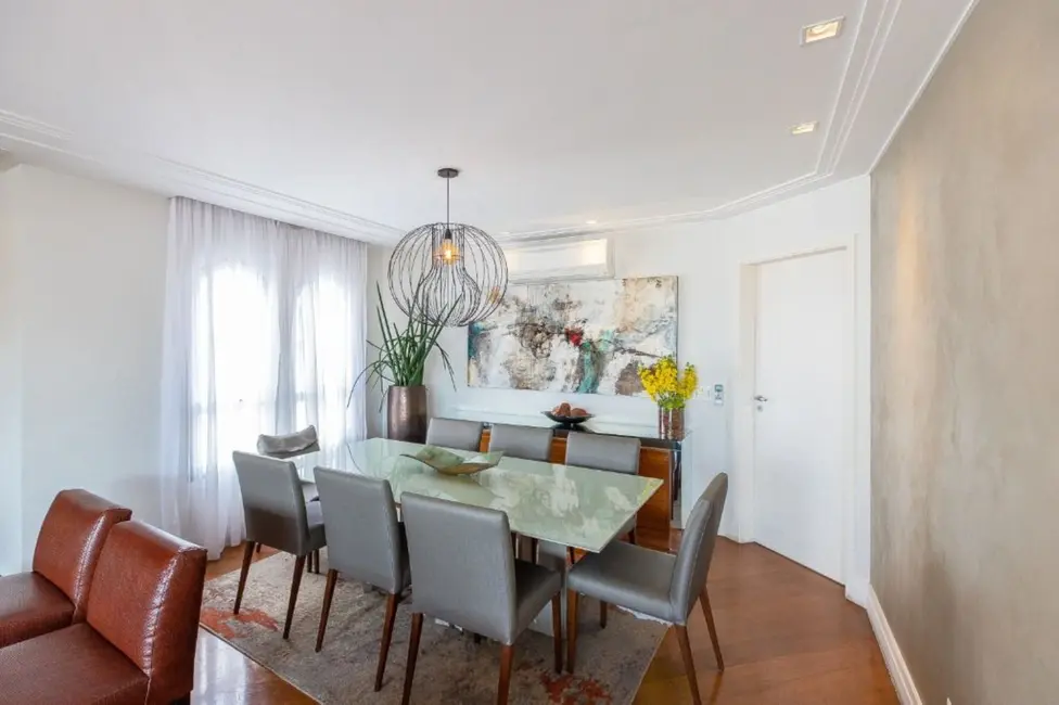 Apartamento com 3 quartos à venda, 190m2 em Moema, São Paulo - SP - imagem 2 Foto 2 de Apartamento com 3 quartos à venda, 190m2 em Moema, São Paulo - SP