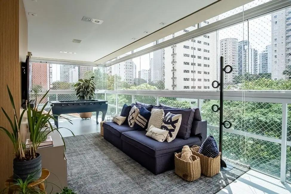 Apartamento com 4 quartos à venda, 215m2 em Moema, São Paulo - SP - imagem 8 Foto 8 de Apartamento com 4 quartos à venda, 215m2 em Moema, São Paulo - SP