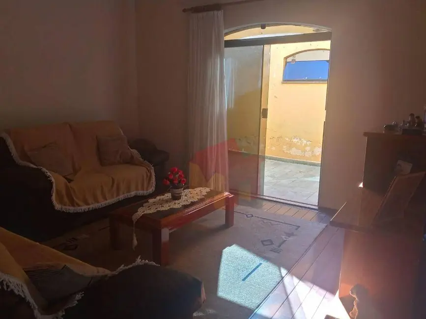 Foto 9 de Casa com 4 quartos à venda, 300m2 em Jardim Santa Rosa, Nova Odessa - SP