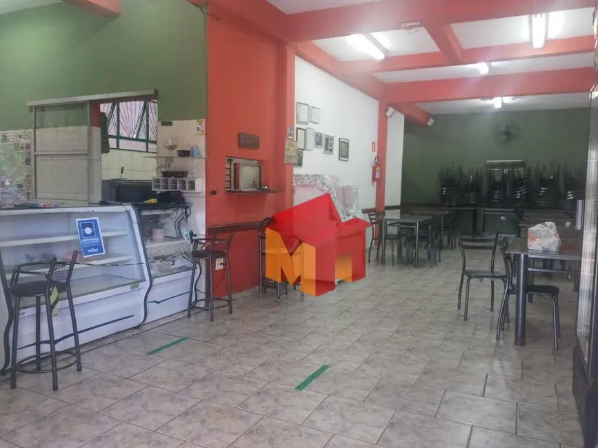 Casa com 4 quartos à venda, 300m2 em Jardim Santa Rosa, Nova Odessa - SP - imagem 4 Foto 4 de Casa com 4 quartos à venda, 300m2 em Jardim Santa Rosa, Nova Odessa - SP