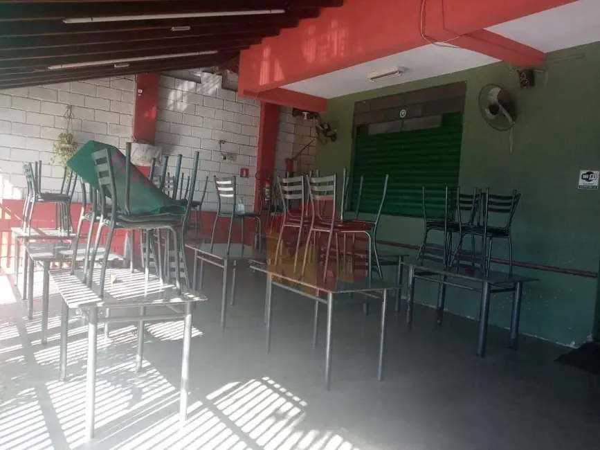 Foto 3 de Casa com 4 quartos à venda, 300m2 em Jardim Santa Rosa, Nova Odessa - SP