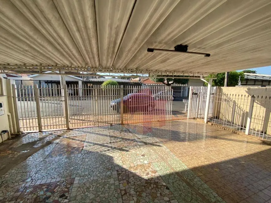 Casa com 3 quartos à venda, 300m2 em Cidade Jardim II, Americana - SP - imagem 2 Foto 2 de Casa com 3 quartos à venda, 300m2 em Cidade Jardim II, Americana - SP