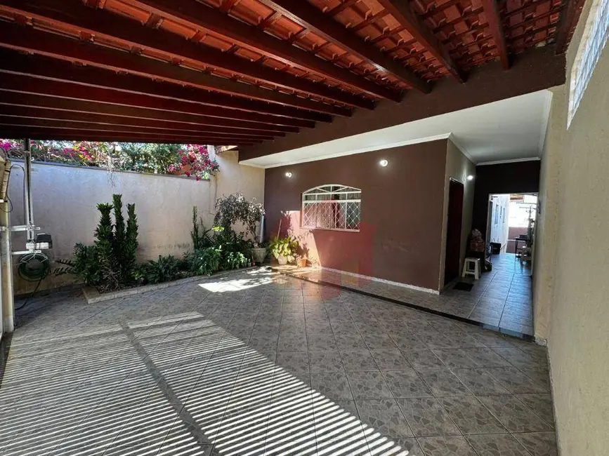 Foto 1 de Casa com 3 quartos à venda, 210m2 em Parque Novo Mundo, Americana - SP