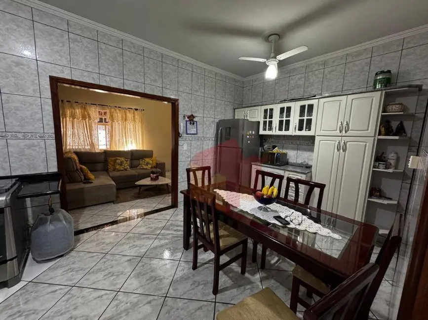 Foto 9 de Casa com 3 quartos à venda, 210m2 em Parque Novo Mundo, Americana - SP