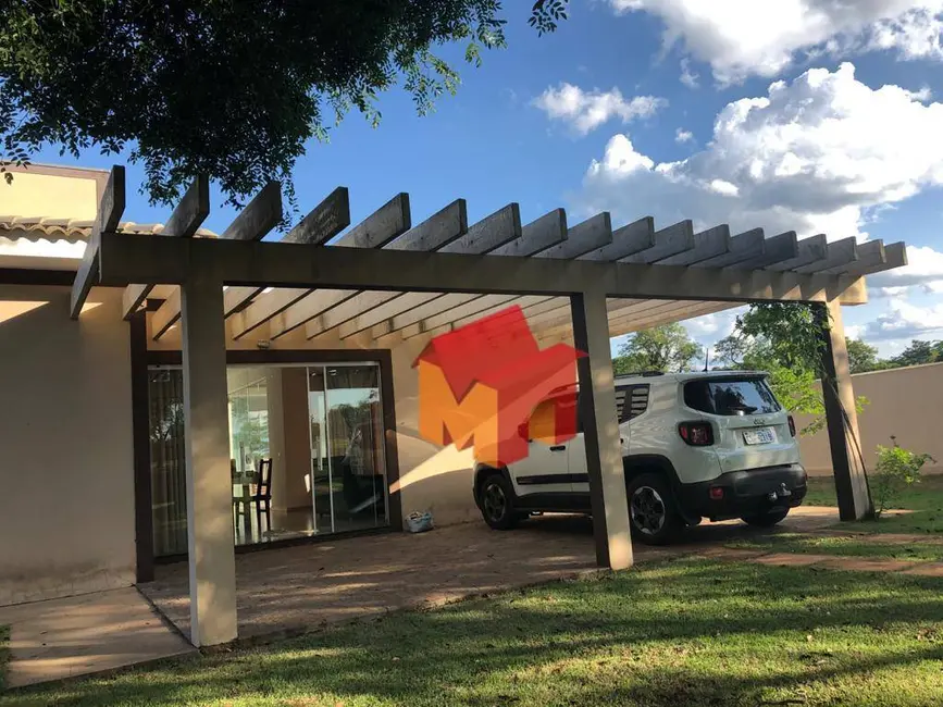 Foto 2 de Chácara com 3 quartos à venda, 1200m2 em Centro, Arandu - SP