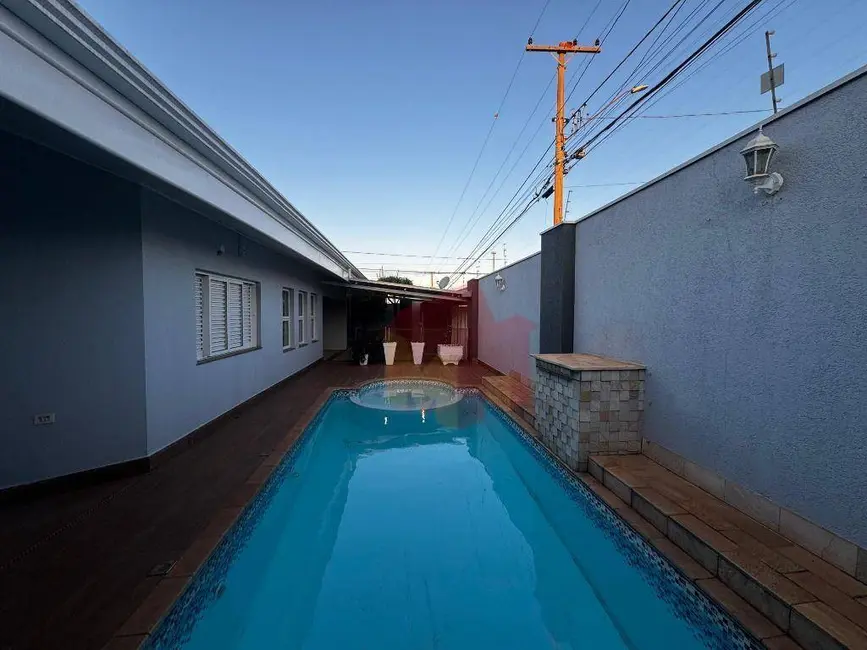 Casa com 4 quartos à venda e para alugar, 312m2 em Jardim Ipiranga, Americana - SP - imagem 2 Foto 2 de Casa com 4 quartos à venda e para alugar, 312m2 em Jardim Ipiranga, Americana - SP
