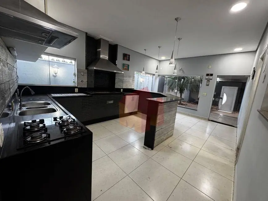 Casa com 4 quartos à venda e para alugar, 312m2 em Jardim Ipiranga, Americana - SP - imagem 7 Foto 7 de Casa com 4 quartos à venda e para alugar, 312m2 em Jardim Ipiranga, Americana - SP