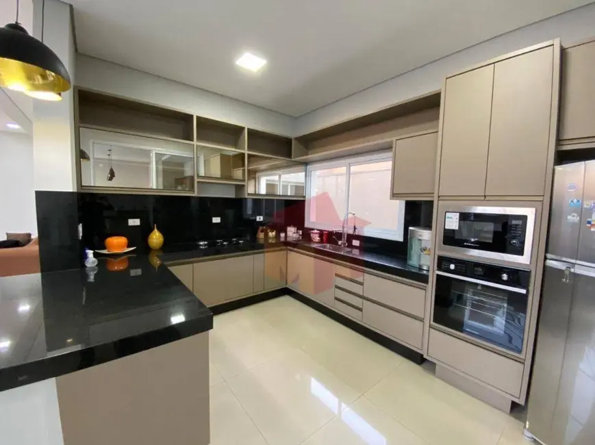 Casa de Condomínio com 3 quartos à venda, 430m2 em Loteamento Residencial Jardim dos Ipês Amarelos, Americana - SP - imagem 6 Foto 6 de Casa de Condomínio com 3 quartos à venda, 430m2 em Loteamento Residencial Jardim dos Ipês Amarelos, Americana - SP