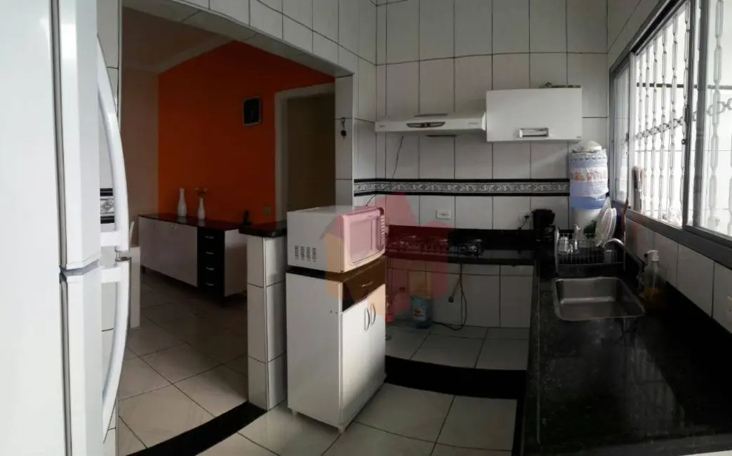 Casa com 3 quartos à venda, 297m2 em Vila Galo, Americana - SP - imagem 4 Foto 4 de Casa com 3 quartos à venda, 297m2 em Vila Galo, Americana - SP