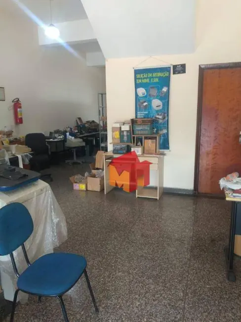 Sala Comercial para alugar, 264m2 em Vila Nossa Senhora de Fátima, Americana - SP - imagem 4 Foto 4 de Sala Comercial para alugar, 264m2 em Vila Nossa Senhora de Fátima, Americana - SP