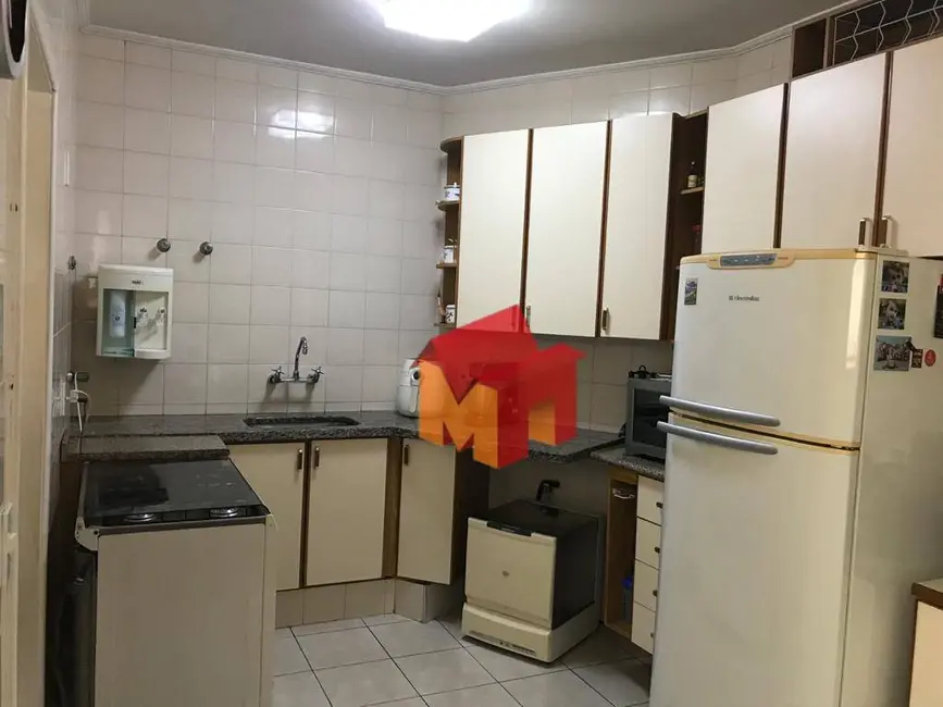 Apartamento com 4 quartos à venda, 147m2 em Vila Itapura, Campinas - SP - imagem 4 Foto 4 de Apartamento com 4 quartos à venda, 147m2 em Vila Itapura, Campinas - SP
