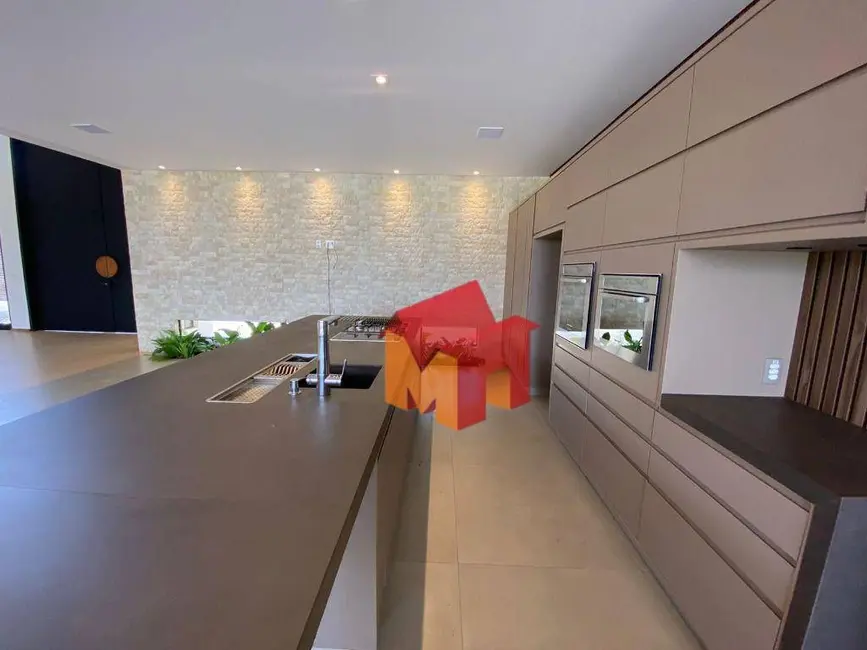 Casa de Condomínio com 5 quartos à venda, 1350m2 em Sao Carlos - SP - imagem 8 Foto 8 de Casa de Condomínio com 5 quartos à venda, 1350m2 em Sao Carlos - SP