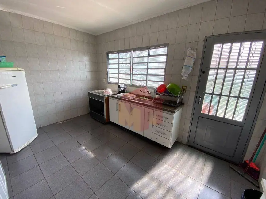 Casa com 4 quartos à venda, 500m2 em Parque Dom Pedro II, Americana - SP - imagem 9 Foto 9 de Casa com 4 quartos à venda, 500m2 em Parque Dom Pedro II, Americana - SP
