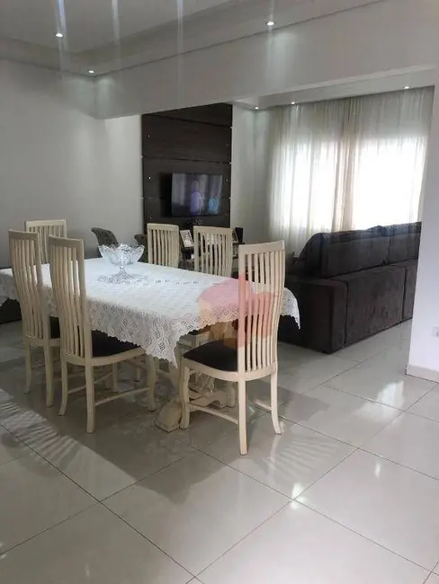Foto 4 de Casa com 3 quartos à venda, 180m2 em Jardim Santana, Americana - SP