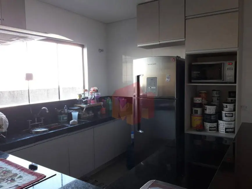 Foto 7 de Sobrado com 4 quartos à venda, 150m2 em Jardim Boer I, Americana - SP