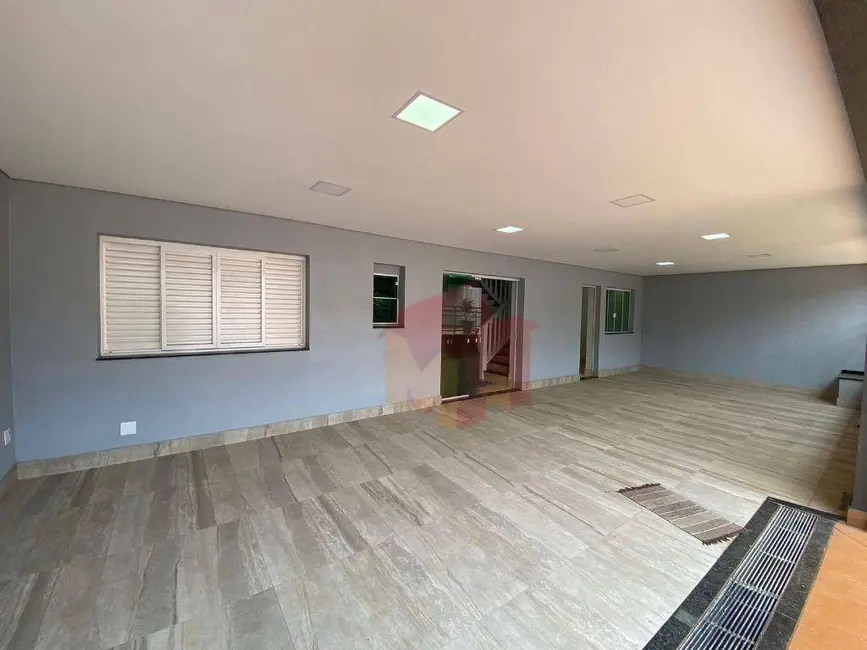 Foto 6 de Sobrado com 3 quartos à venda, 300m2 em Jardim Guanabara, Americana - SP