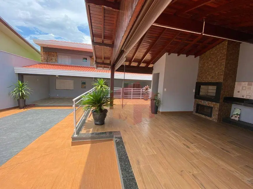 Foto 3 de Sobrado com 3 quartos à venda, 300m2 em Jardim Guanabara, Americana - SP