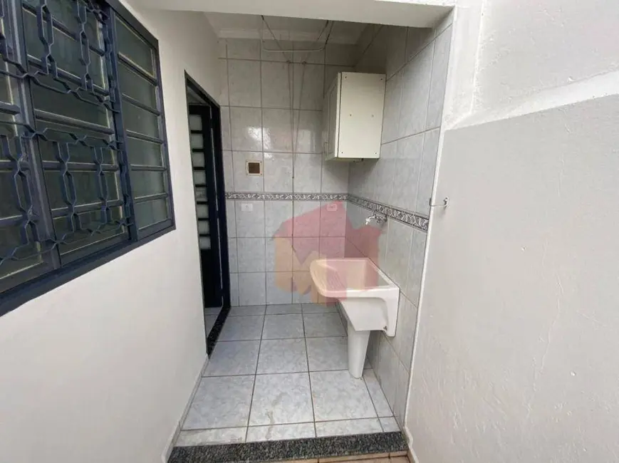 Foto 9 de Casa com 2 quartos para alugar, 90m2 em Nova Americana, Americana - SP