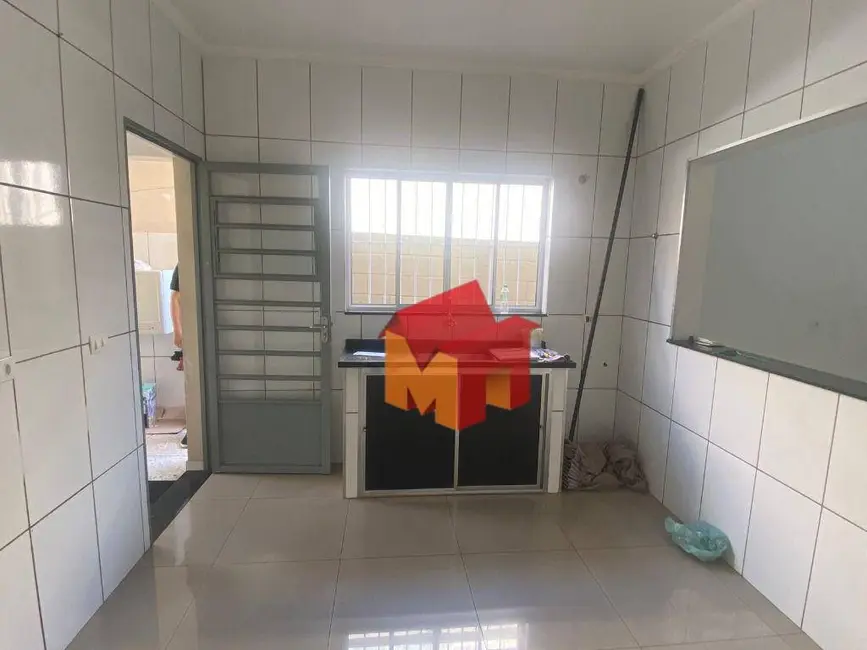 Casa com 2 quartos para alugar, 150m2 em Parque Residencial Jaguari, Americana - SP - imagem 3 Foto 3 de Casa com 2 quartos para alugar, 150m2 em Parque Residencial Jaguari, Americana - SP