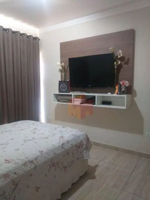 Casa com 5 quartos à venda, 150m2 em Centro, Americana - SP - imagem 8 Foto 8 de Casa com 5 quartos à venda, 150m2 em Centro, Americana - SP