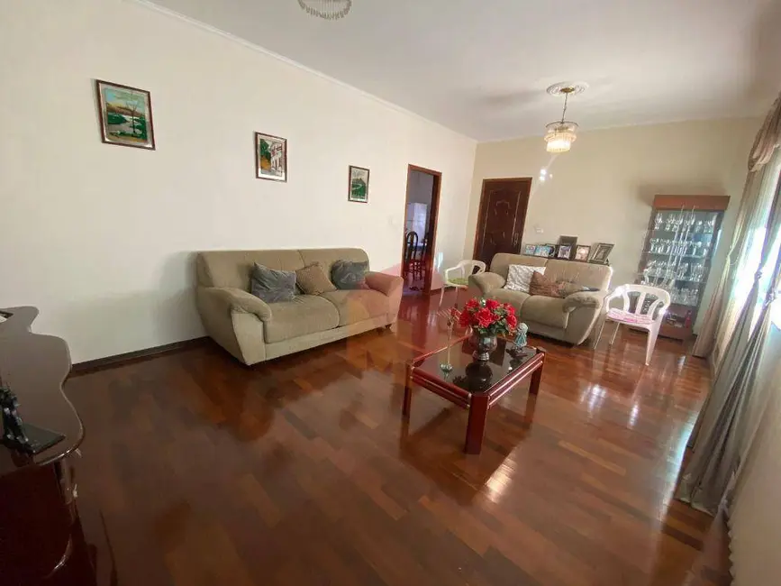 Foto 3 de Casa com 3 quartos à venda, 520m2 em Vila Santa Catarina, Americana - SP