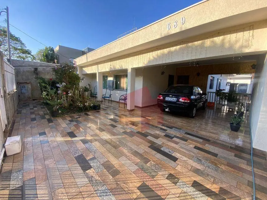 Foto 1 de Casa com 3 quartos à venda, 520m2 em Vila Santa Catarina, Americana - SP