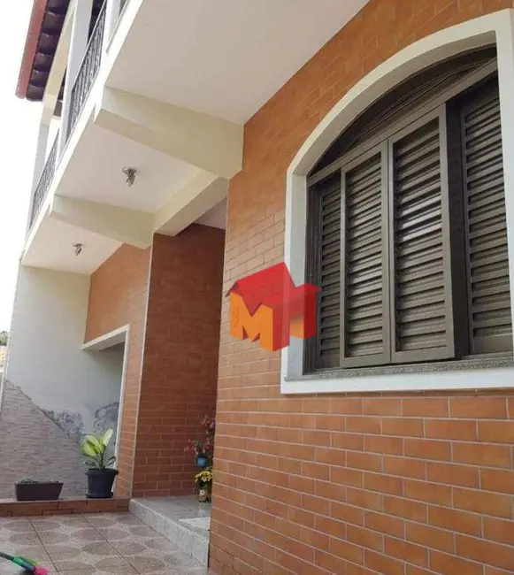 Foto 1 de Casa com 3 quartos à venda, 207m2 em Tres Coracoes - MG