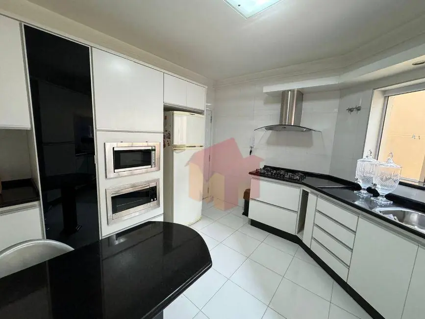 Foto 3 de Casa com 4 quartos à venda, 468m2 em Chácara Machadinho II, Americana - SP