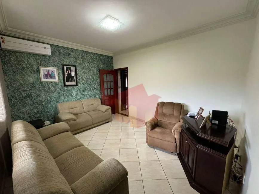 Foto 5 de Casa com 4 quartos à venda, 358m2 em Parque Novo Mundo, Americana - SP