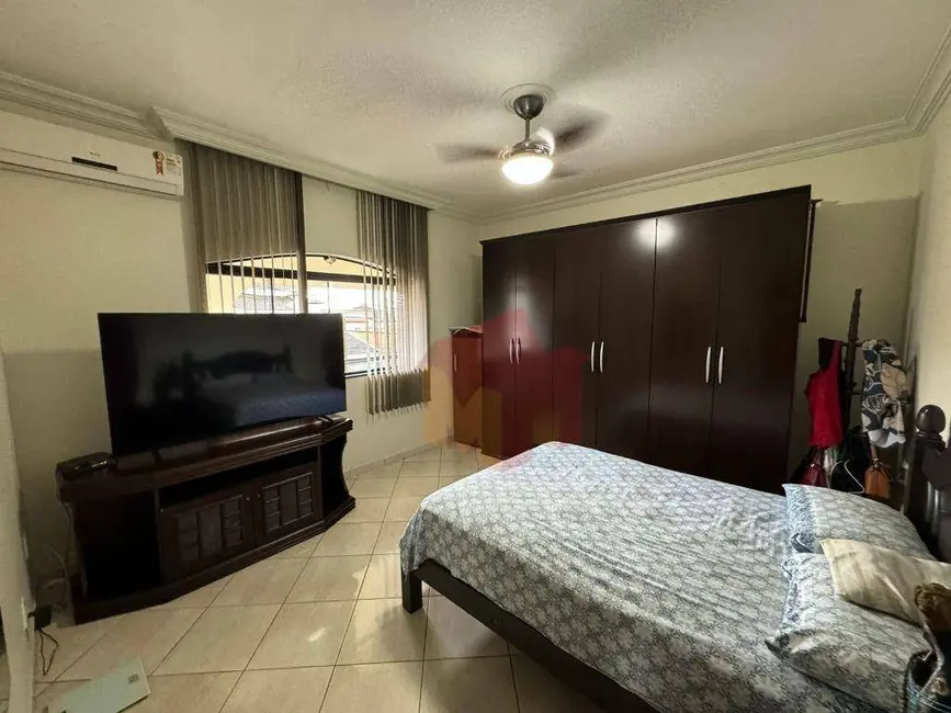 Foto 9 de Casa com 4 quartos à venda, 358m2 em Parque Novo Mundo, Americana - SP