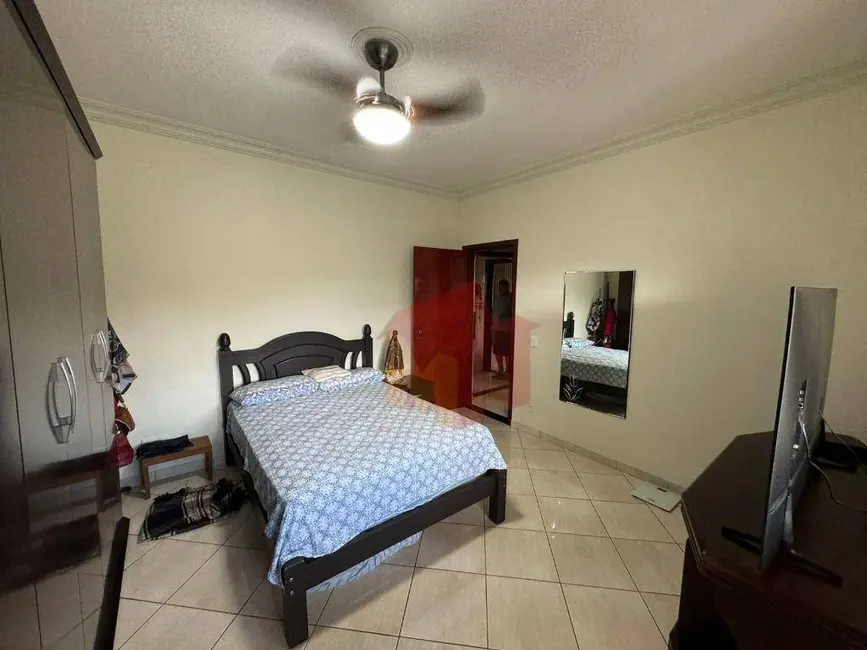 Foto 7 de Casa com 4 quartos à venda, 358m2 em Parque Novo Mundo, Americana - SP