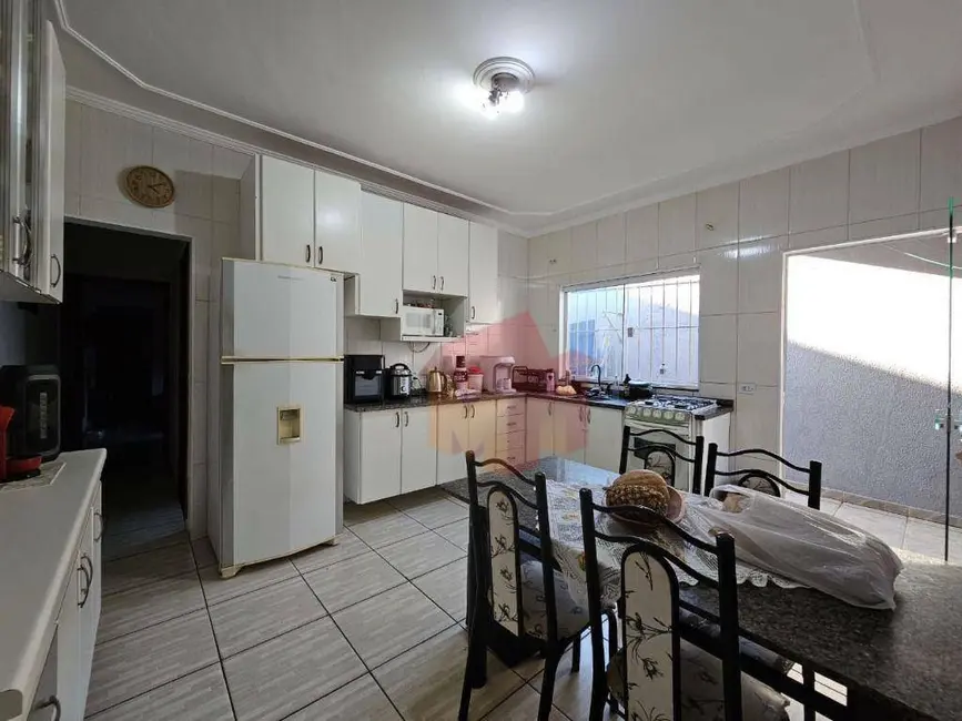 Foto 8 de Casa com 3 quartos à venda, 150m2 em Parque Residencial Klavin, Nova Odessa - SP